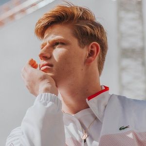 Meet your Posher, Collin